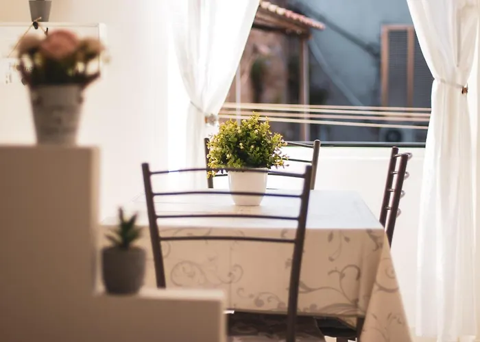 Historical Center Duomo * Neapel